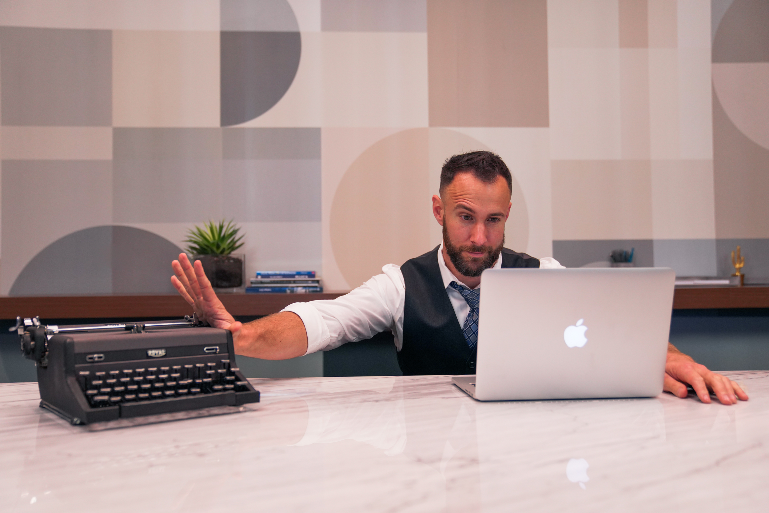 Influencer Law Firm Teaches Influencer Laws